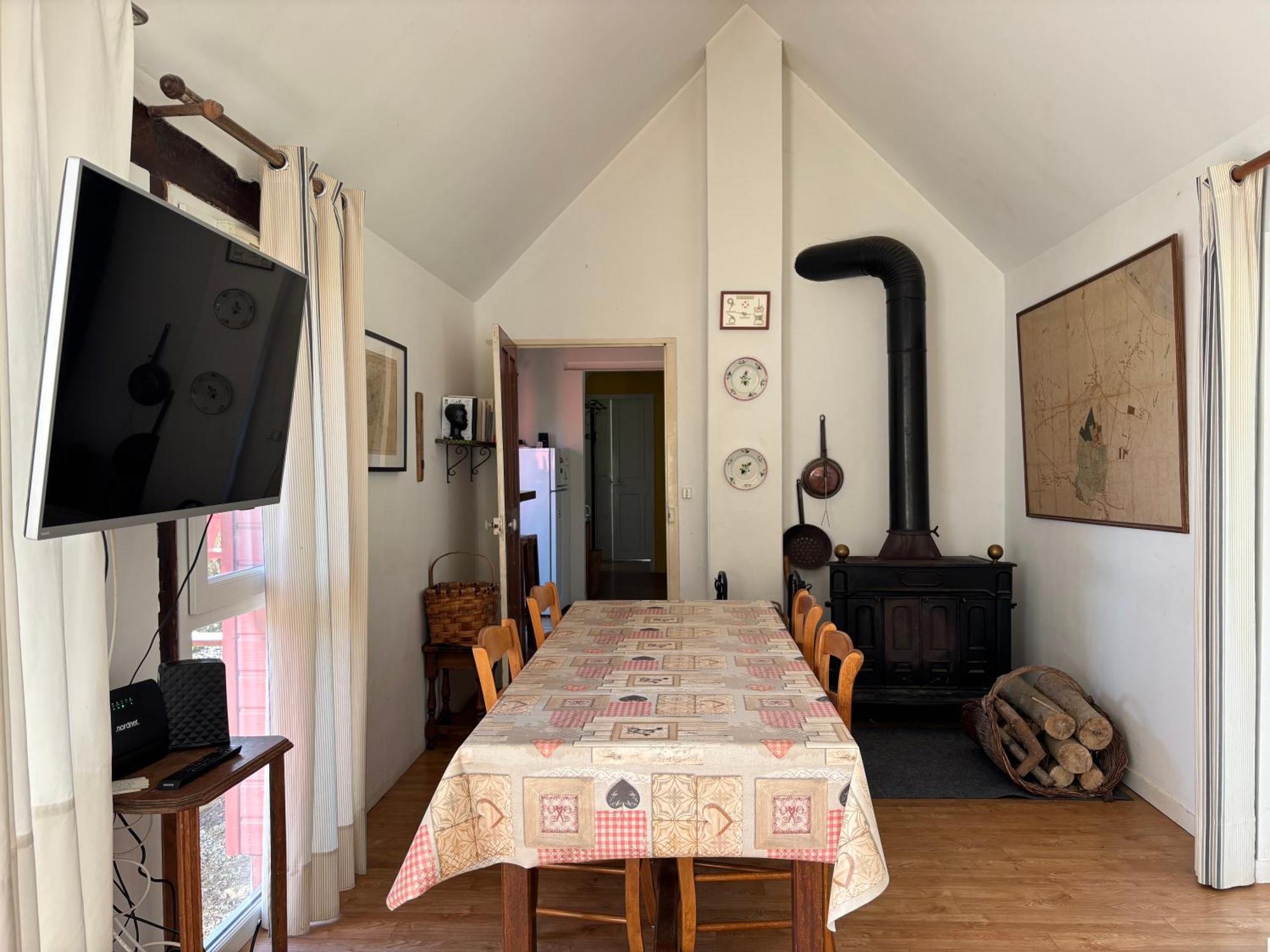 Maison De Campagne Lumineuse Spacieuse Dans Impasse Au Calme A Proximite D'Un Chateau Deux Verandas Grand Jardin Cabane Pour Velos, Pres Port En Bessin Et Bayeux, Proche Plages Du Debarquement Commes Екстер'єр фото
