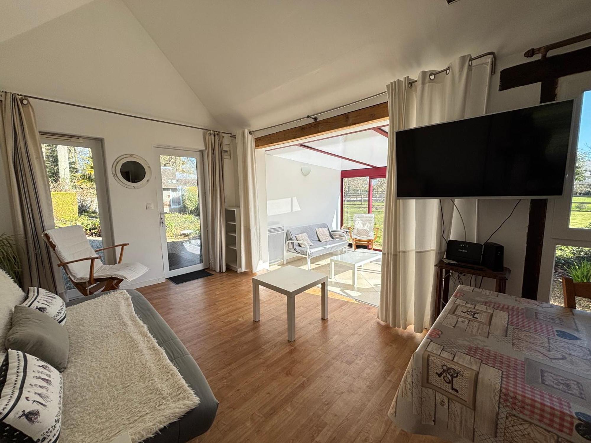 Maison De Campagne Lumineuse Spacieuse Dans Impasse Au Calme A Proximite D'Un Chateau Deux Verandas Grand Jardin Cabane Pour Velos, Pres Port En Bessin Et Bayeux, Proche Plages Du Debarquement Commes Екстер'єр фото